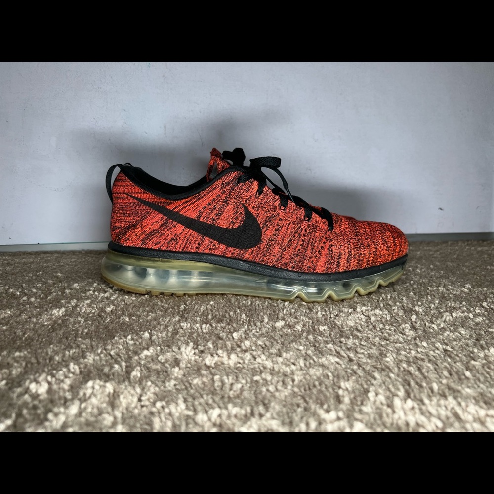 Nike Flyknit Max